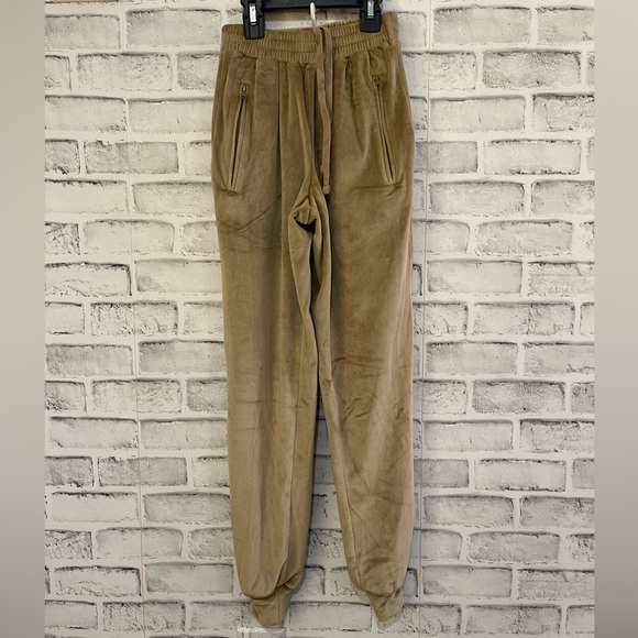 Women’s SKIMS gold velour super soft drawstring jogger sweatpants XXS - Picture 1 of 4